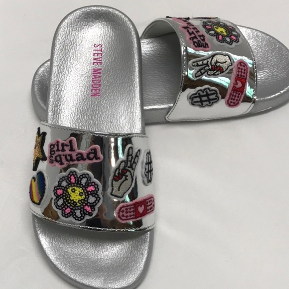Steve Madden Girl Squad Silver Slides - Picture 4 of 7